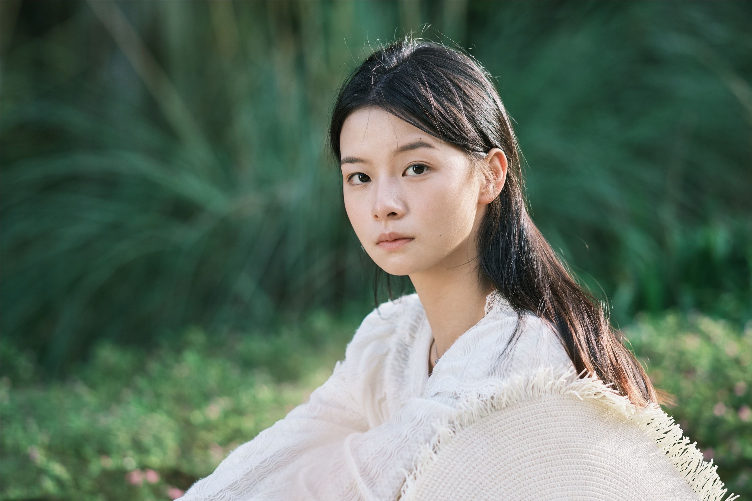 YITUYU艺图语 2025.01.02 秋游 蝴蝶妹妹